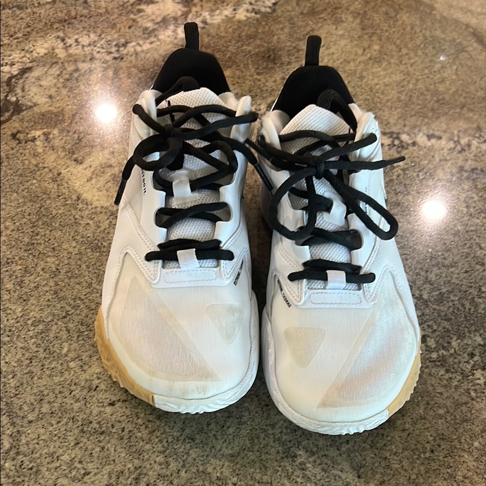 Nike White and Black Low-Top Athletic Volleyball Sneakers
